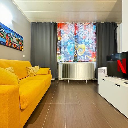 Ferienwohnung Dora Park-Porta Susa Private Parking&Netflix Turin Exterior foto