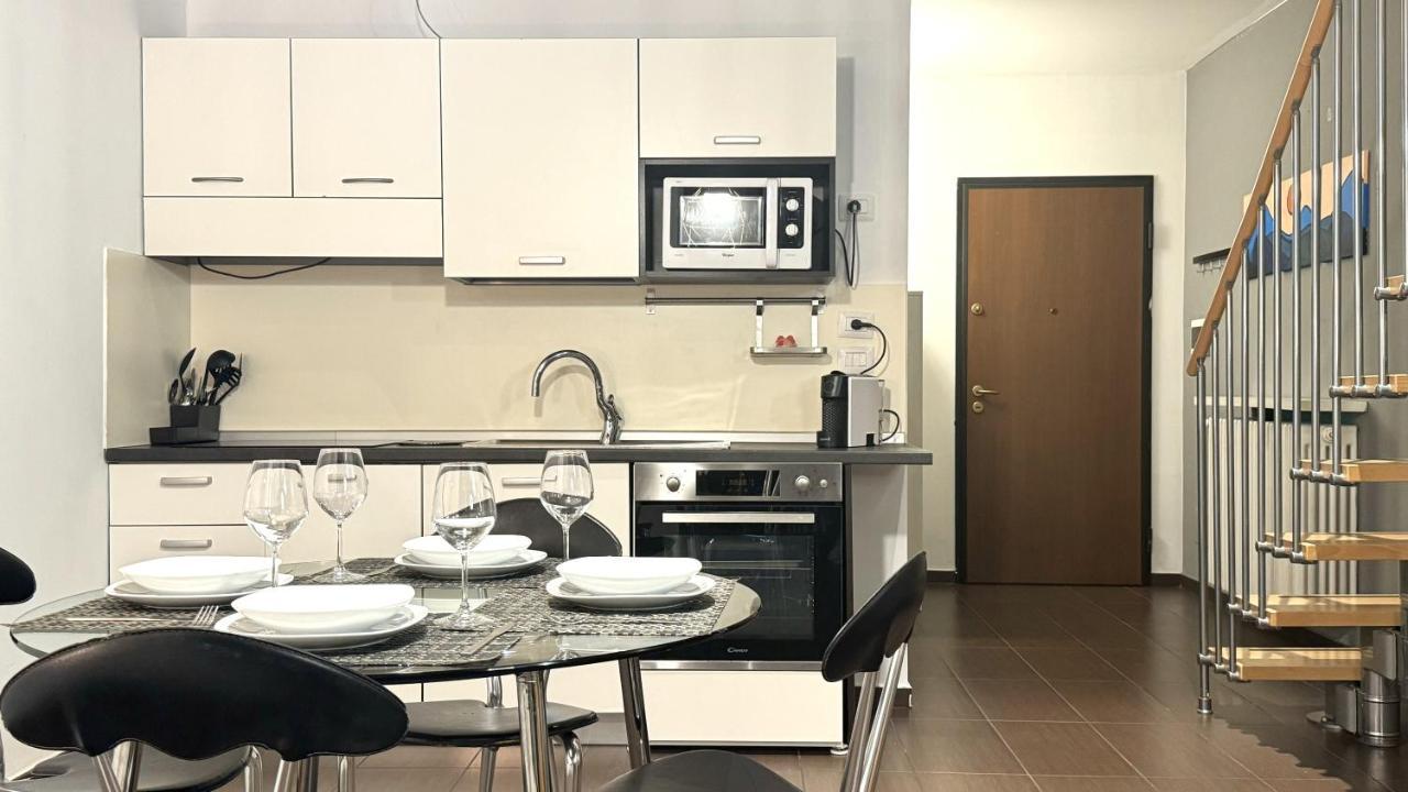 Ferienwohnung Dora Park-Porta Susa Private Parking&Netflix Turin Exterior foto